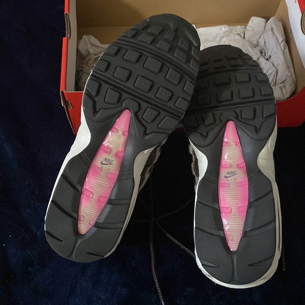 Nike Air Max 95 - Picture 4 of 6